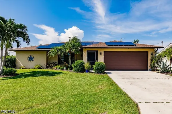 627 SE 34th Street, Cape Coral, FL 33904