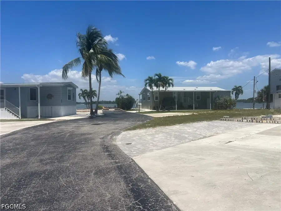 20 Helen Lane, Fort Myers Beach, FL 33931 - #3