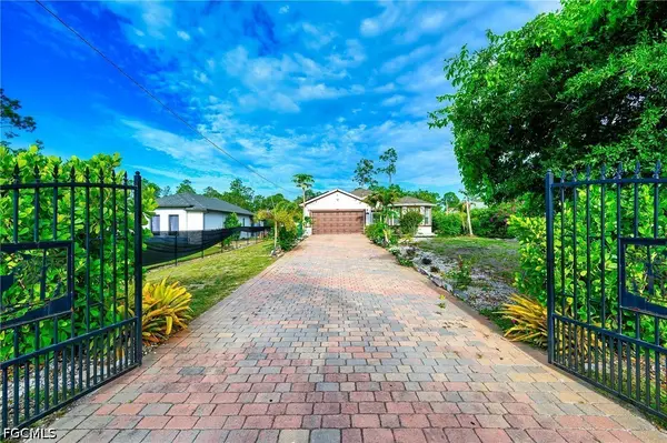 4457 12th Street Ne, Naples, FL 34120