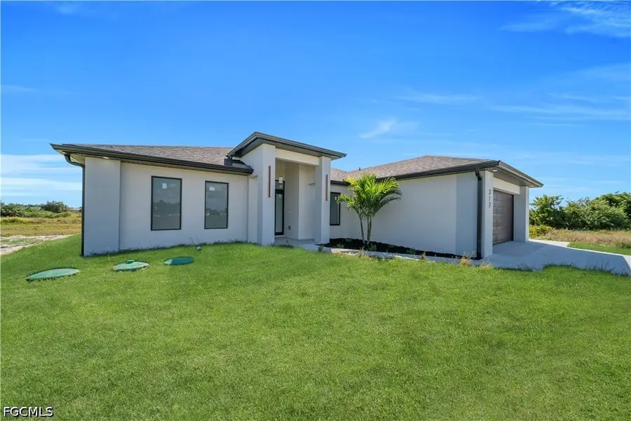 312 Pembroke Street, Lehigh Acres, FL 33974 - #3