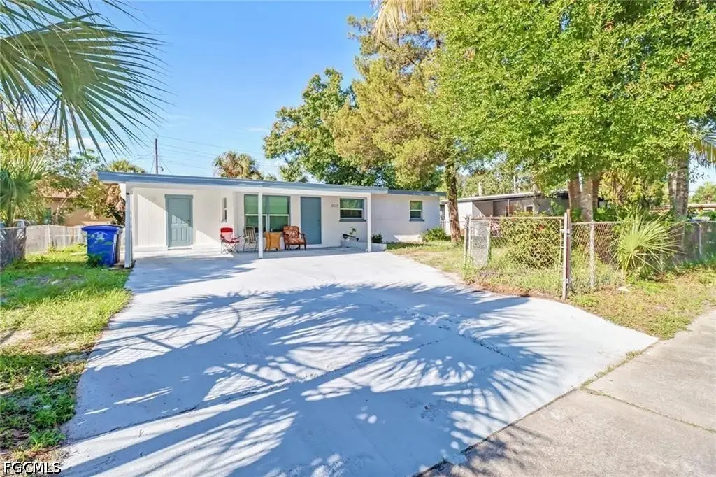 3026 2nd Street, Fort Myers, FL 33916 - #1