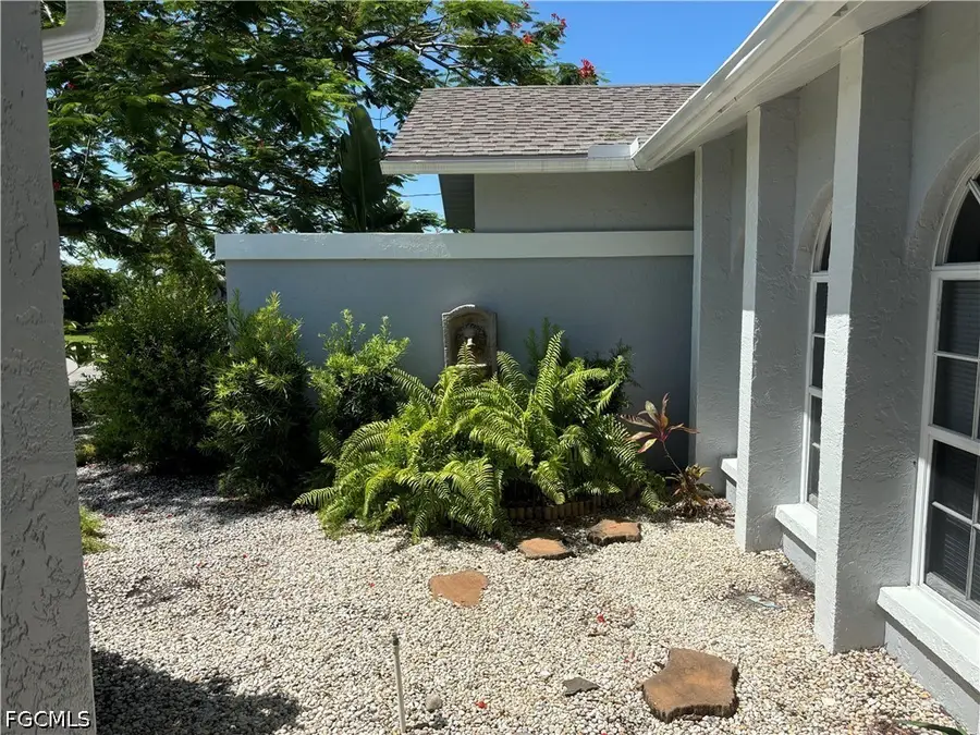22 SE 10th Avenue, Cape Coral, FL 33990 - #2