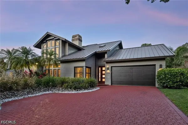 5700 Waxmyrtle Way, Naples, FL 34109