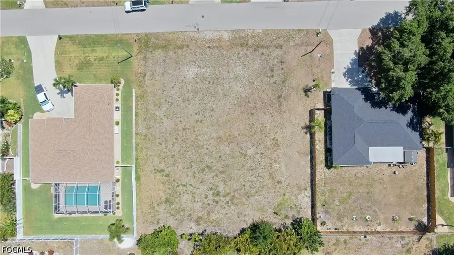 801 SE 33rd Street, Cape Coral, FL 33904 - #2