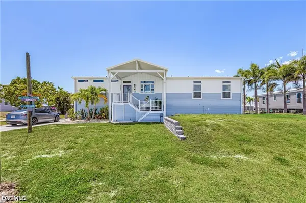 2697 Heron Court, St James City, FL 33956