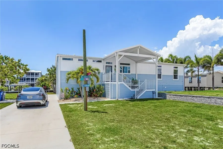 2697 Heron Court, Saint James City, FL 33956 - #2