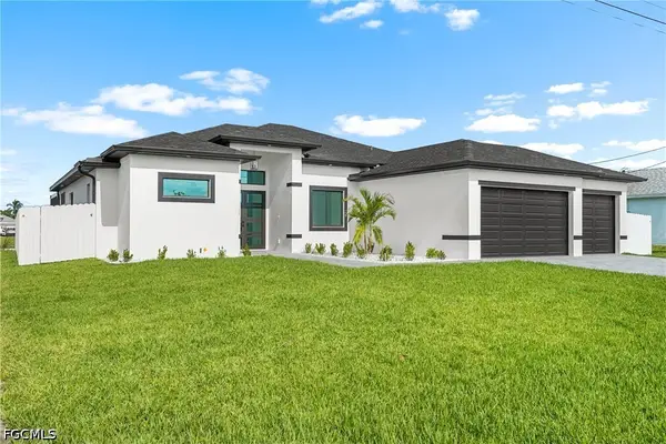 222 SE 2nd Avenue, Cape Coral, FL 33990