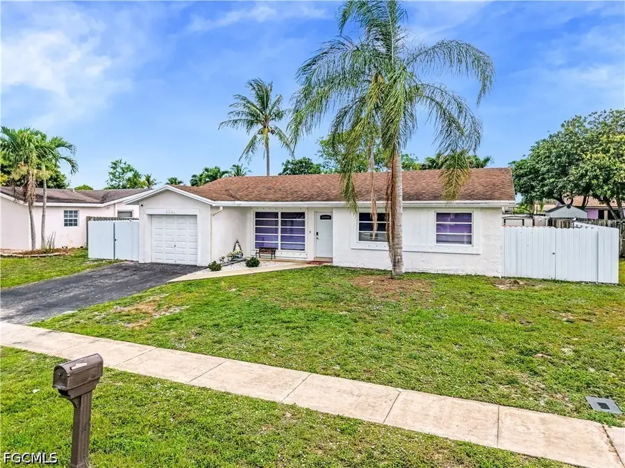 8641 Nw 8th St, Pembroke Pines, FL 33024 - #2