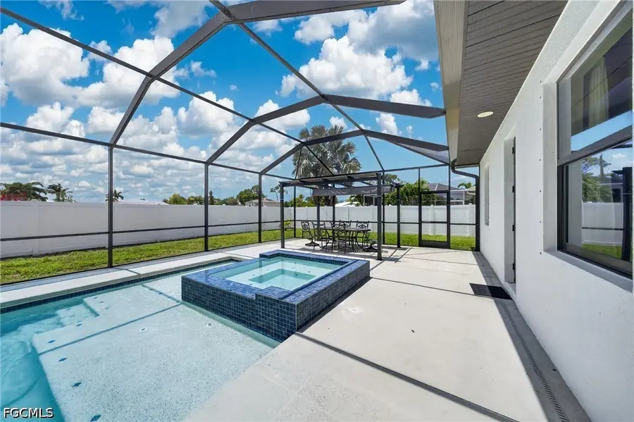 506 SW 5th Street, Cape Coral, FL 33991 - #2
