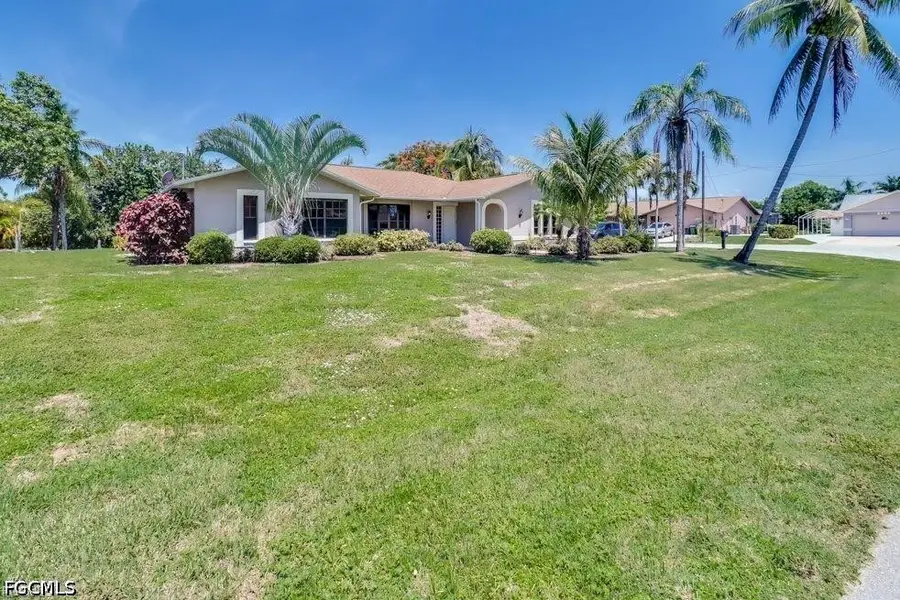 2518 SE 19th Avenue, Cape Coral, FL 33904 - #2