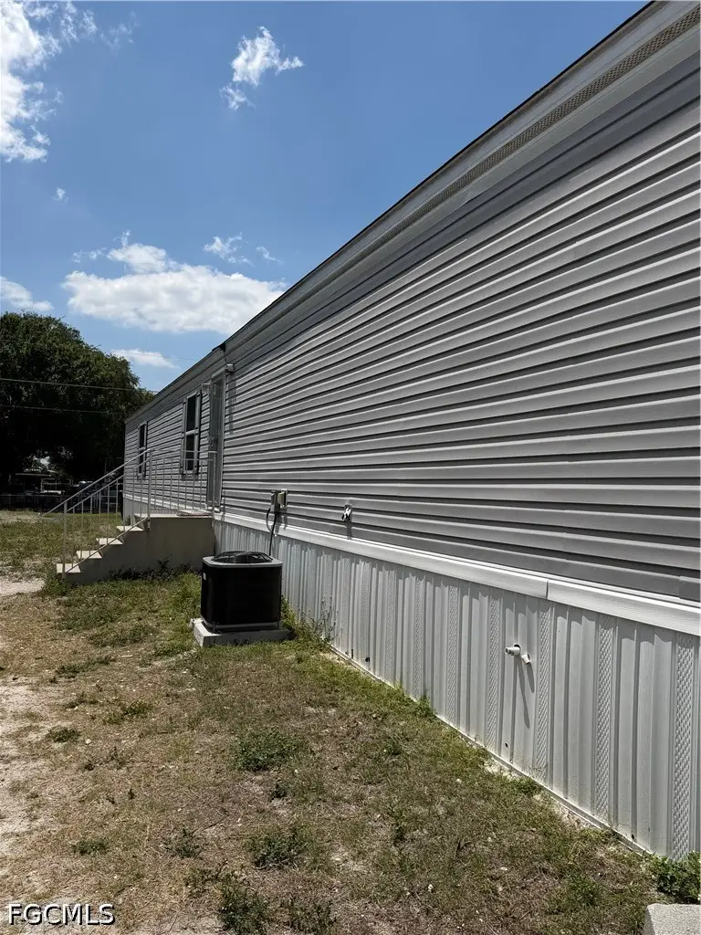 631 Stanton Street, Clewiston, FL 33440 - #3
