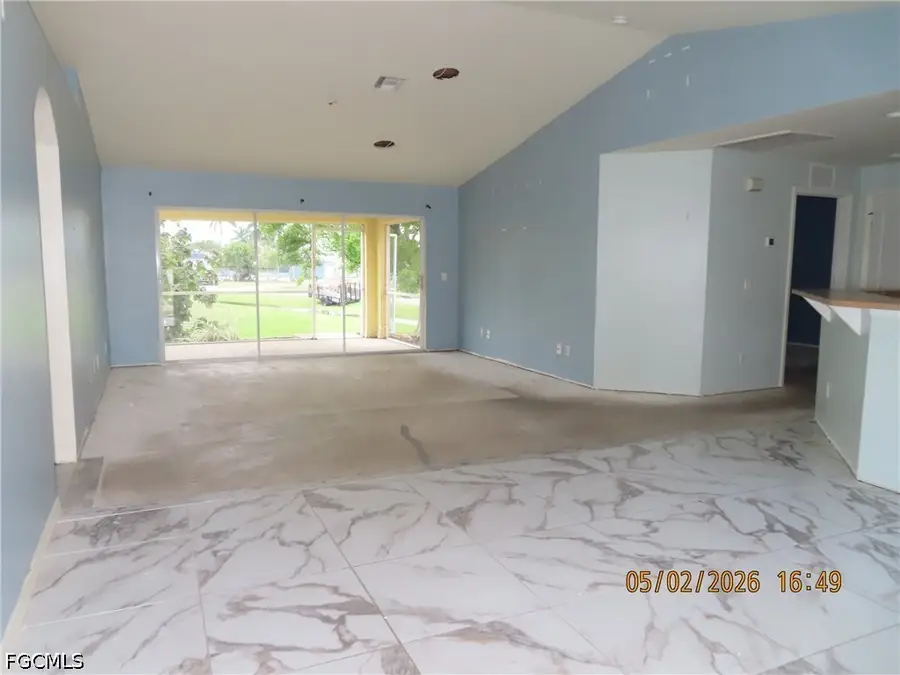 329 Oklahoma Avenue, Fort Myers, FL 33905 - #3