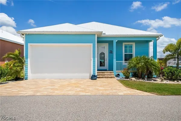 3026 Trawler Lane, St James City, FL 33956
