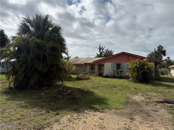 3677 Tangerine Drive, St James City, FL 33956
