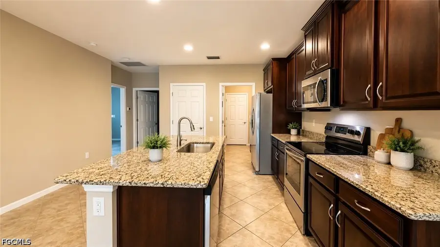 4391 Dutchess Park Road, Fort Myers, FL 33916 - #3