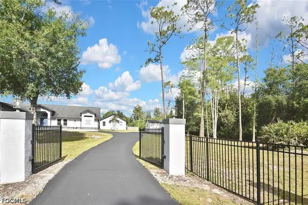12206 Honeysuckle Road, Fort Myers, FL 33966