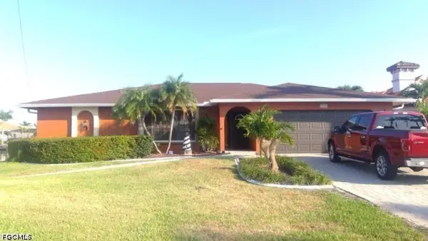5201 Tamiami Court, Cape Coral, FL 33904