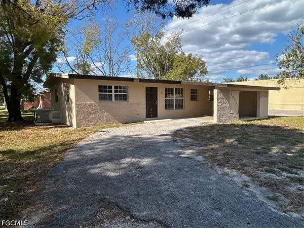 2571 Parkway Street, Fort Myers, FL 33901