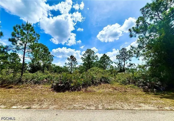 1620 Hibiscus Avenue, Lehigh Acres, FL 33972