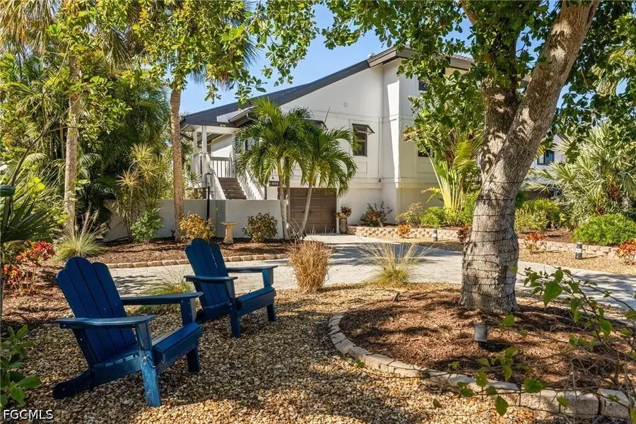 974 Greenwood Court S, Sanibel, FL 33957 - #3