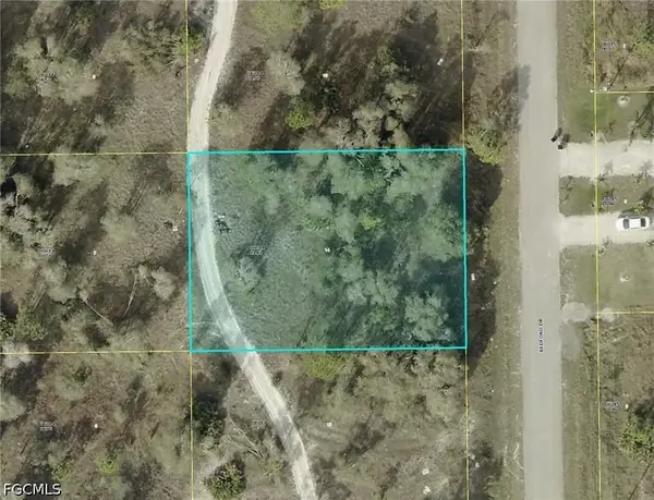 782 Bedford Drive, Lehigh Acres, FL 33974