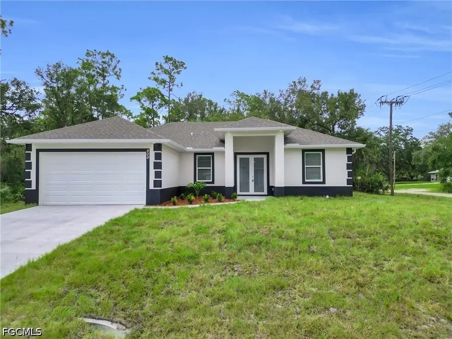 816 Lake Avenue, Lehigh Acres, FL 33972 - #2