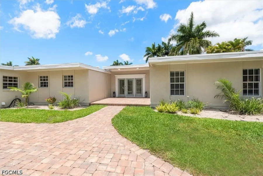 991 Aqua Lane, Fort Myers, FL 33919 - #2