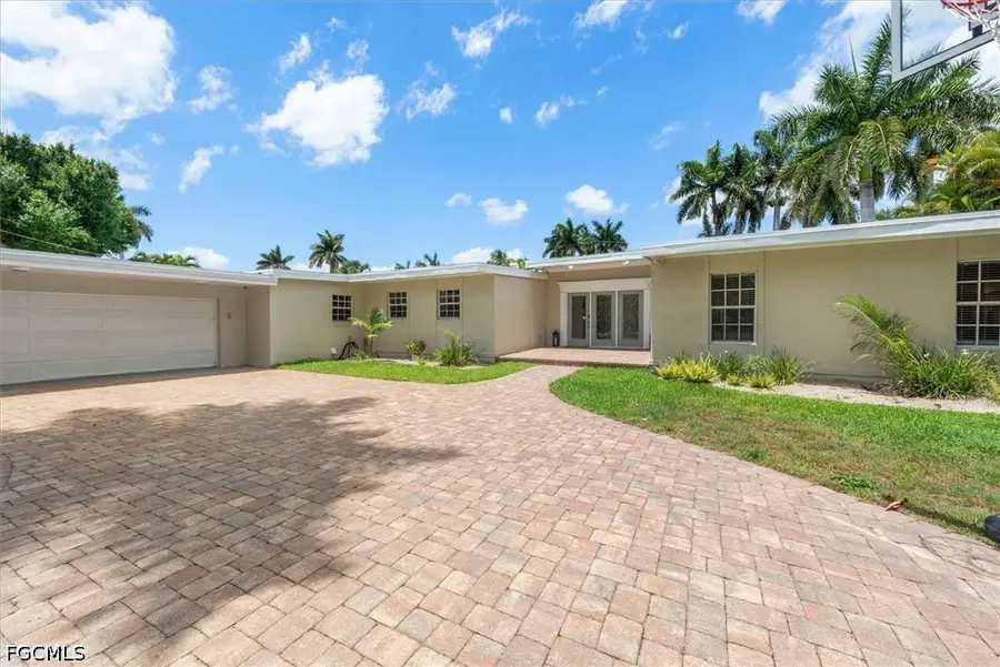 991 Aqua Lane, Fort Myers, FL 33919 - #3