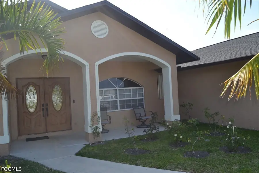 622 SE 10th Avenue, Cape Coral, FL 33990 - #2