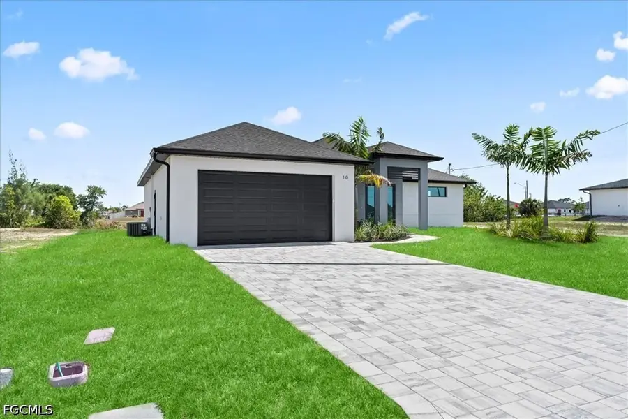 10 NE 9th Street, Cape Coral, FL 33909 - #2