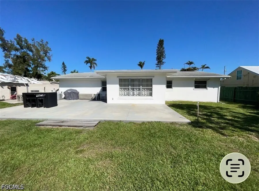 25 Estate Drive, North Fort Myers, FL 33917 - #2