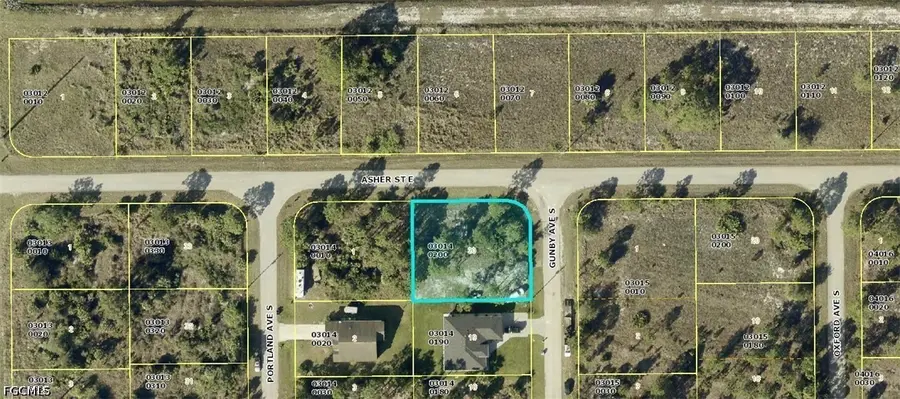 900 Gunby Avenue S, Lehigh Acres, FL 33974 - #2