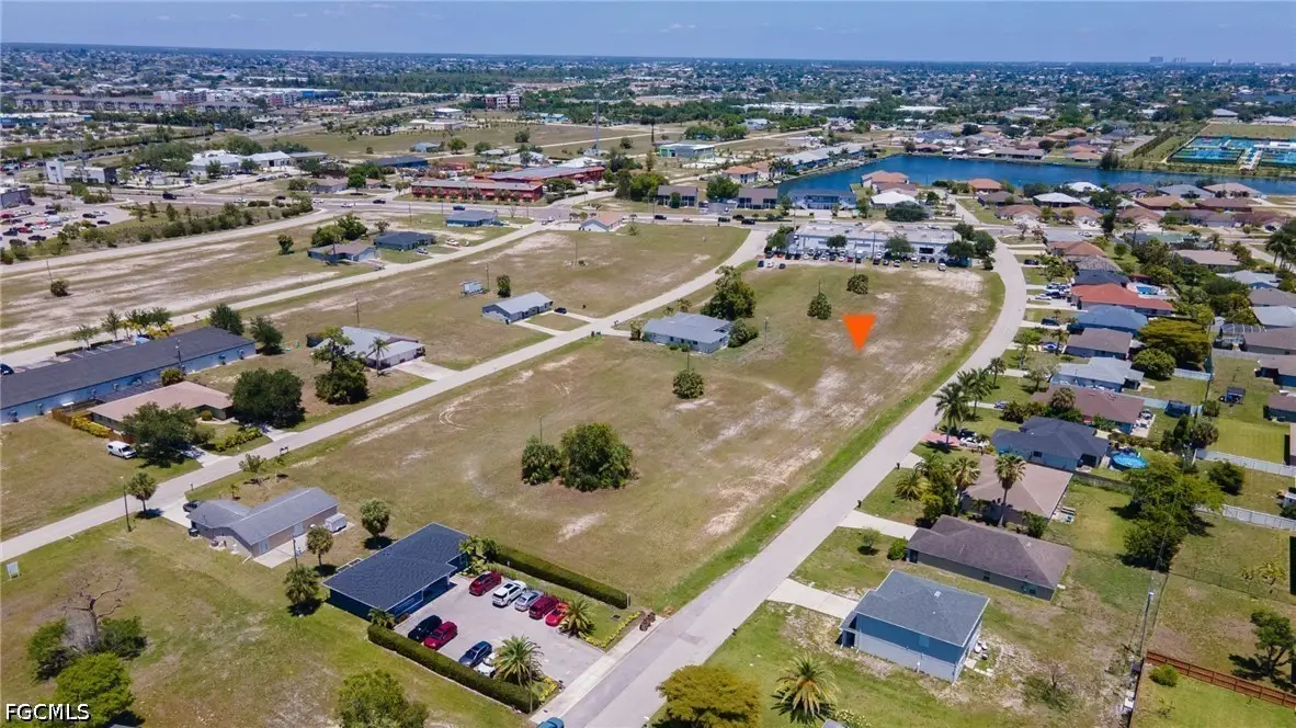 607 SW 4th Street, Cape Coral, FL 33991 - #1
