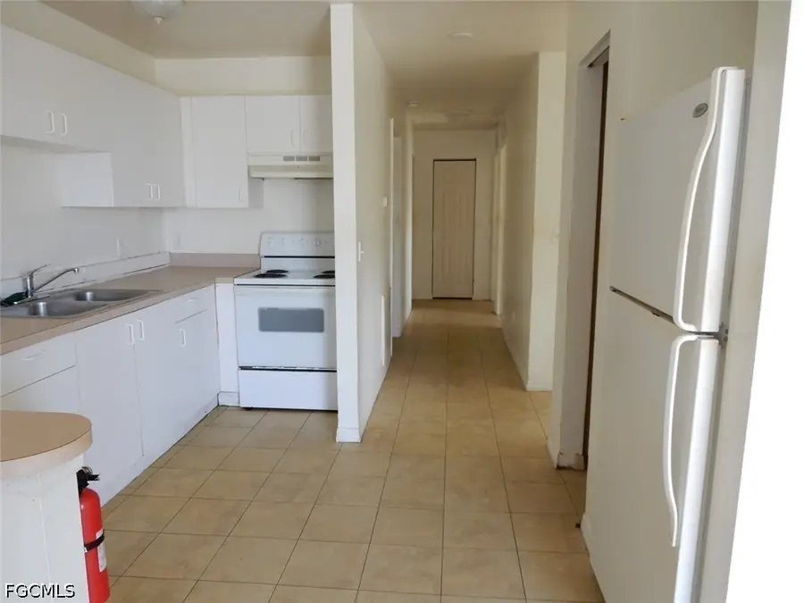 899 Ridgeway Drive, North Fort Myers, FL 33903 - #2