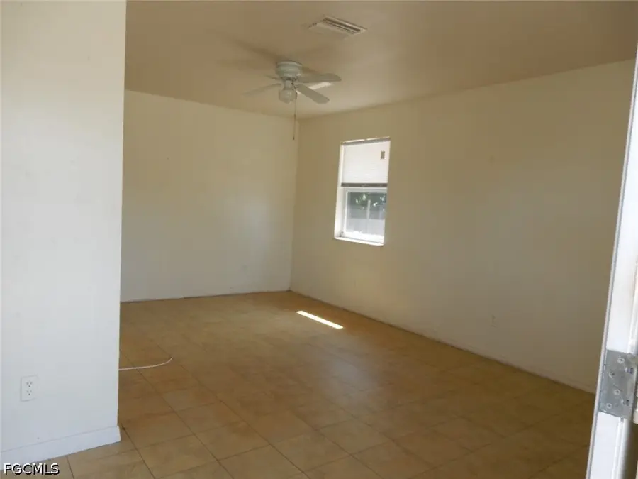 899 Ridgeway Drive, North Fort Myers, FL 33903 - #3