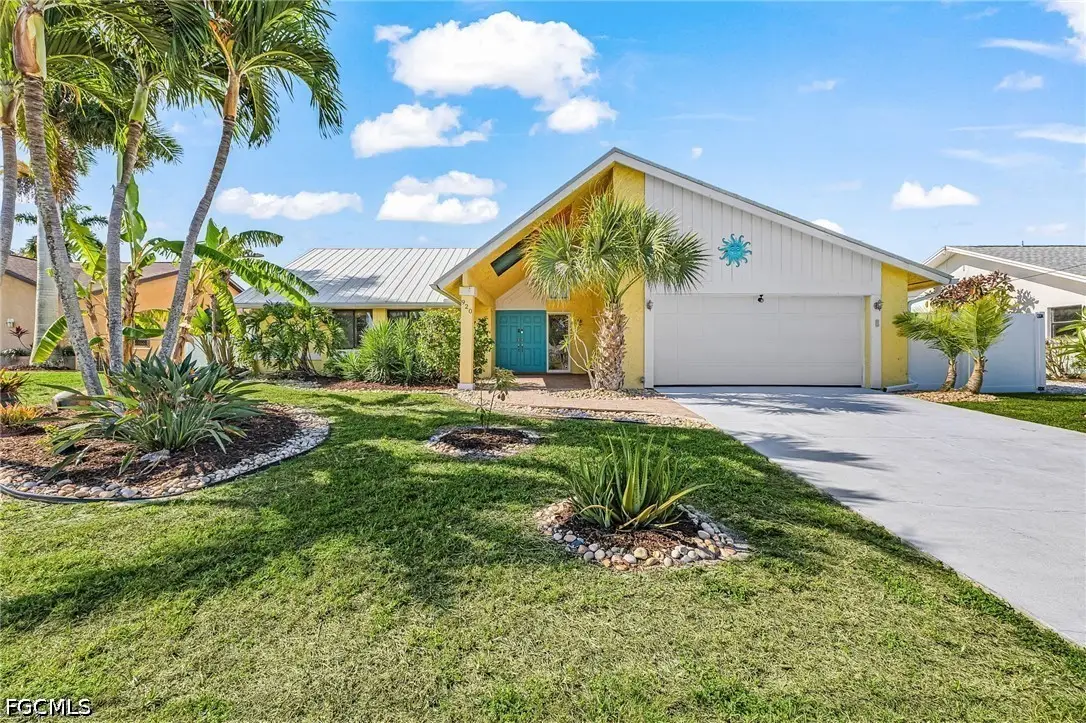920 SE 33rd Street, Cape Coral, FL 33904 - #1