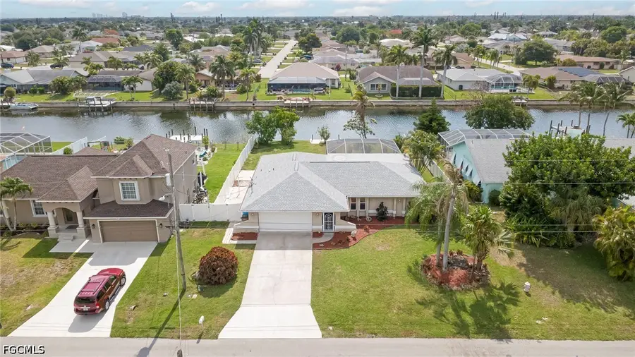 2301 SE 5th Court, Cape Coral, FL 33990 - #2