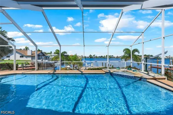 719 El Dorado Parkway W, Cape Coral, FL 33914