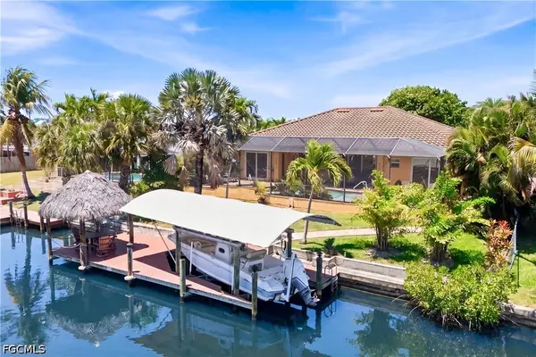 1440 Vendome Court, Cape Coral, FL 33904