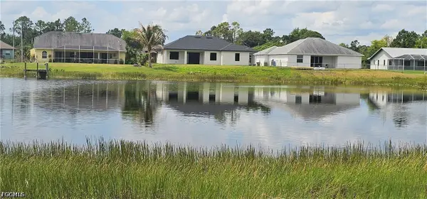 746 Chattman Street E, Lehigh Acres, FL 33974