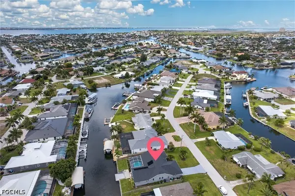 4933 Seville Court, Cape Coral, FL 33904