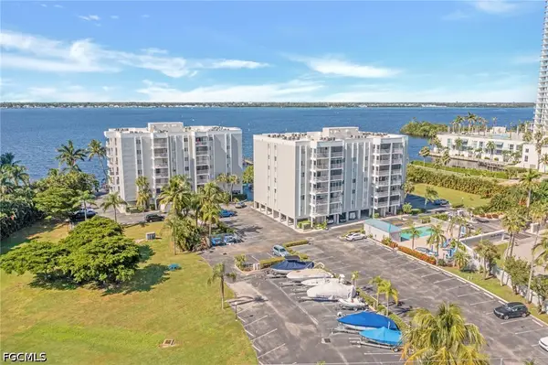 2875 Palm Beach Boulevard #205, Fort Myers, FL 33916