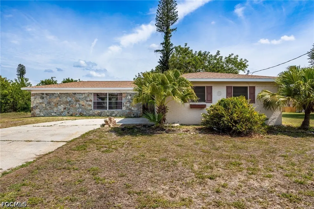 12401 Davis Boulevard, Fort Myers, FL 33905 - #1
