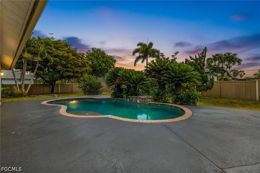 4011 SW 16th Place, Cape Coral, FL 33914 - #2