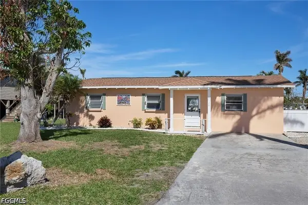 3728 Emerald Avenue, St James City, FL 33956