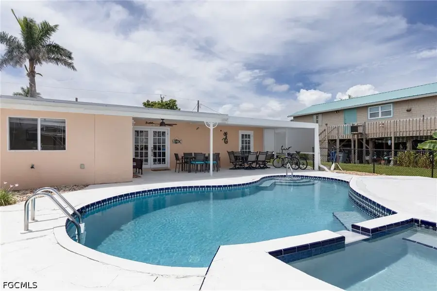 3728 Emerald Avenue, Saint James City, FL 33956 - #3