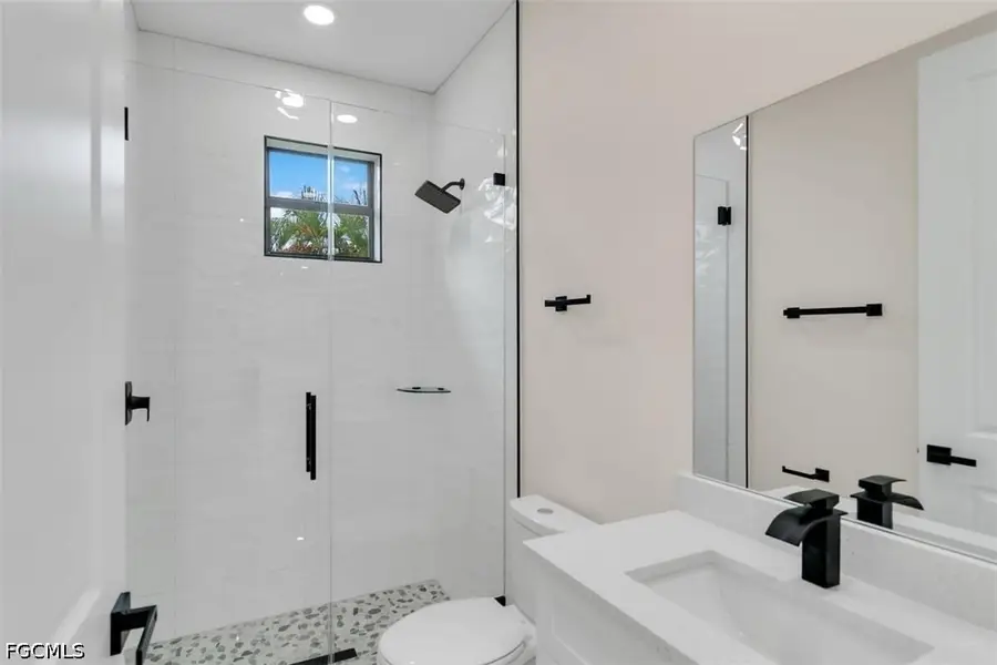 474 NE 2nd Place, Cape Coral, FL 33909 - #3