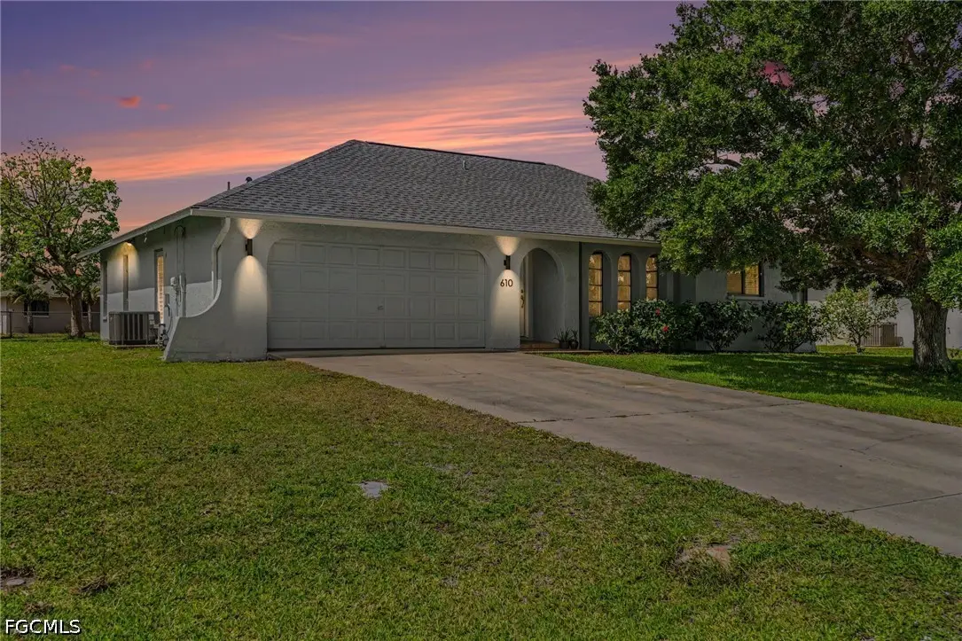 610 Retunda Parkway W, Cape Coral, FL 33904 - #1
