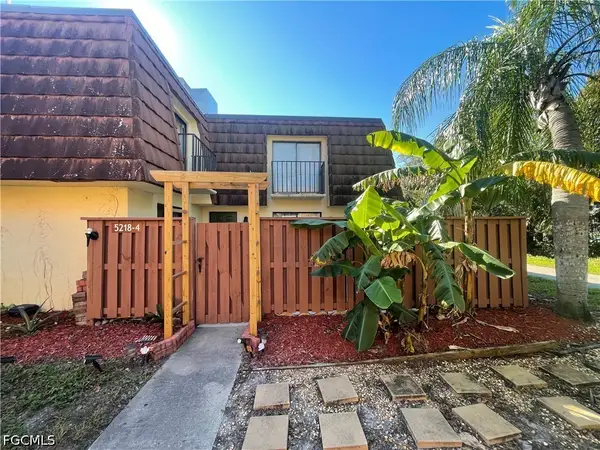 5218 Cedarbend Drive #4, Fort Myers, FL 33919