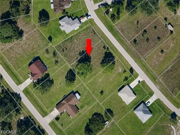 2184 Lincoln Park Avenue, Alva, FL 33920